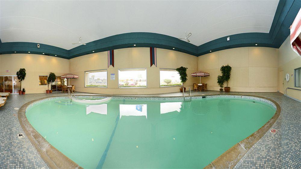 Americas Best Value Inn And Suites St. Cloud Saint Cloud Exterior photo